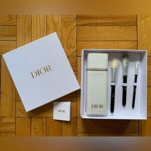 NWOT Dior Brush Set w/Box
